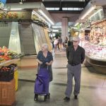 Ancianos en el supermercado
